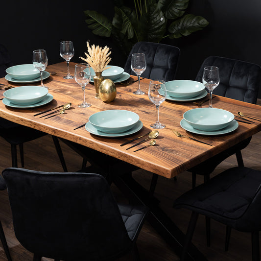 Massivholztisch aus Nussbaum 1600 x 900 mm, natürliche Baumkante