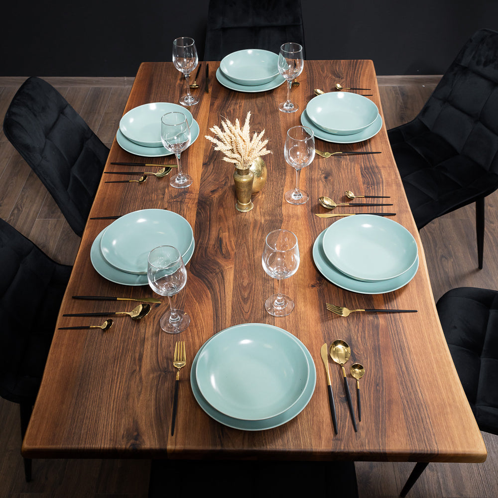Massivholztisch aus Nussbaum 1600 x 900 mm, natürliche Baumkante