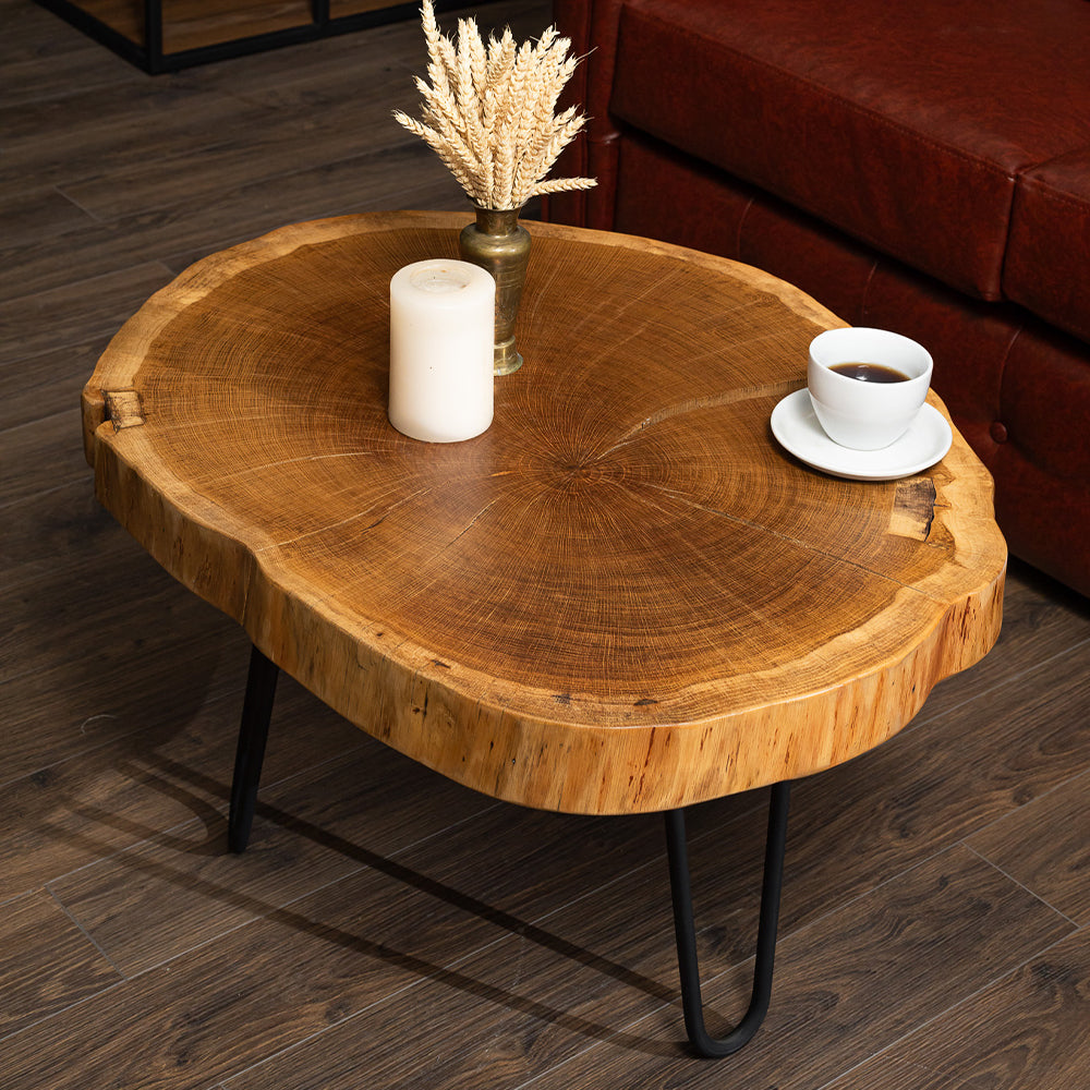 Runder Couchtisch aus massiver Eiche